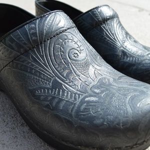 Dansko Professional Clog - Black Tooled 39
